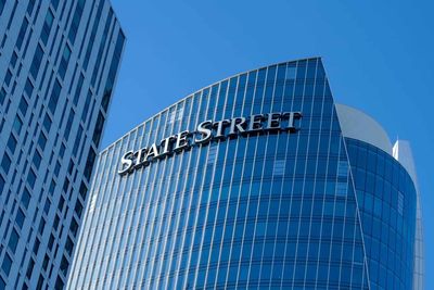 Is Wall Street Bullish or Bearish on State Street Stock?
